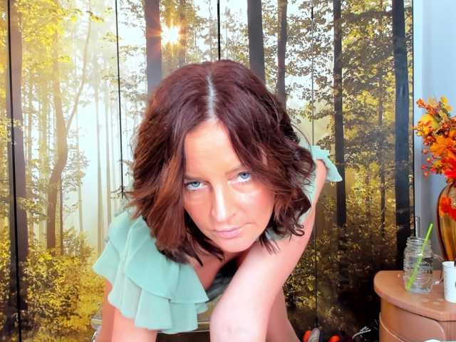 SatyneQueen's BongaCams show and profile