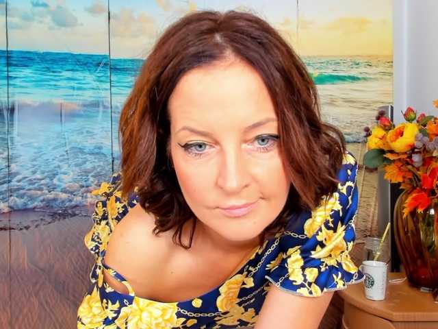 SatyneQueen live cam