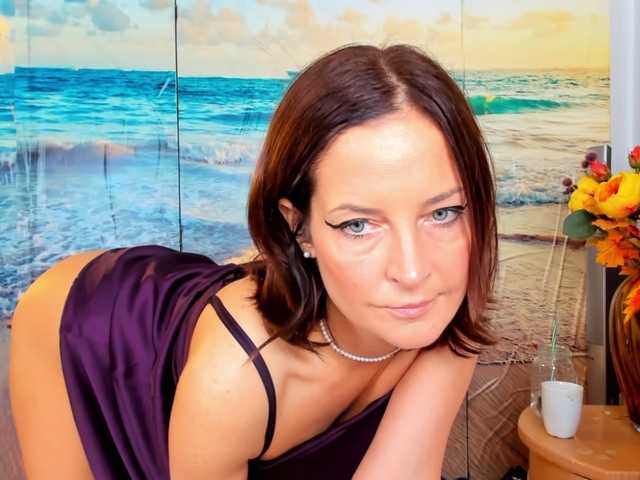 SatyneQueen live cam on BongaCams