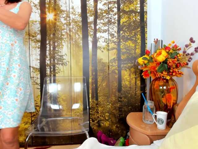 SatyneQueen live cam preview