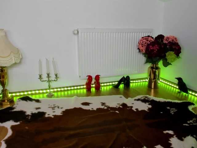 SatyneQueen live cam on BongaCams