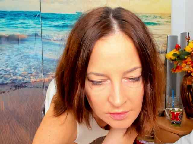 SatyneQueen webcam