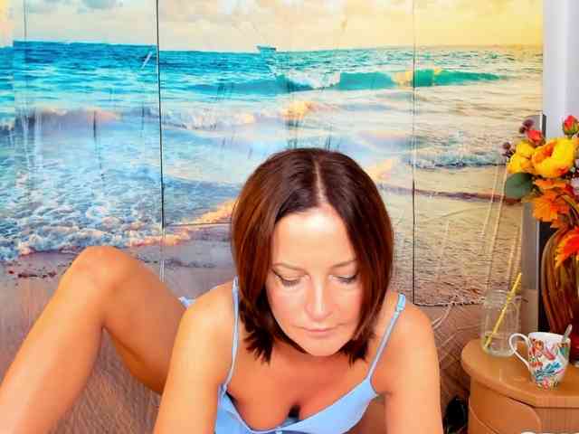 SatyneQueen webcam