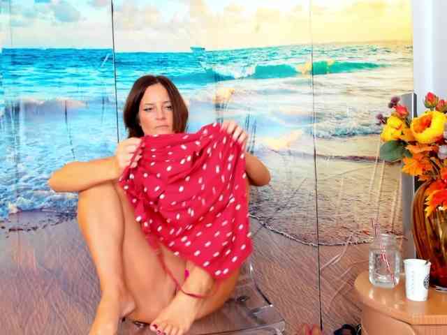 SatyneQueen webcam