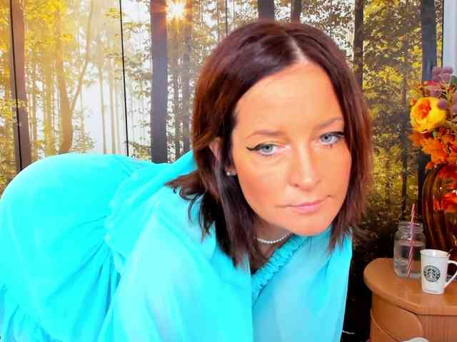 SatyneQueen webcam