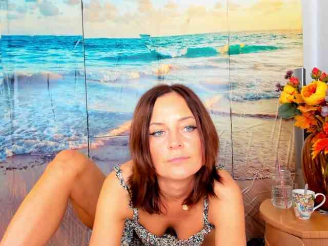 SatyneQueen webcam