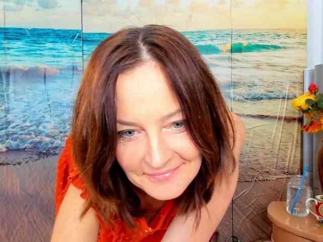 SatyneQueen webcam
