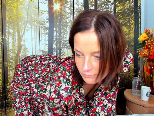 SatyneQueen webcam