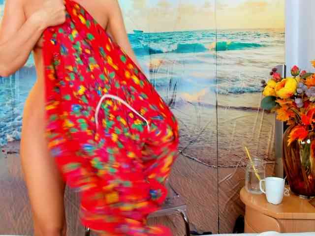 SatyneQueen webcam