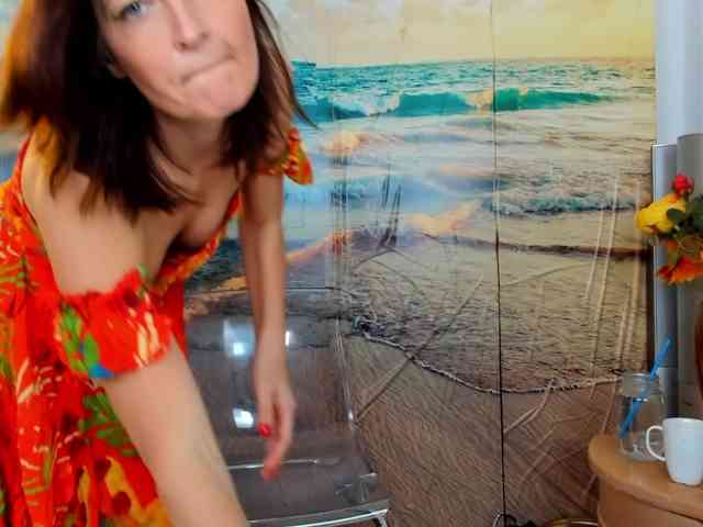 SatyneQueen webcam