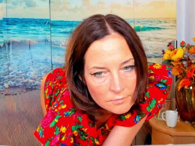 SatyneQueen webcam