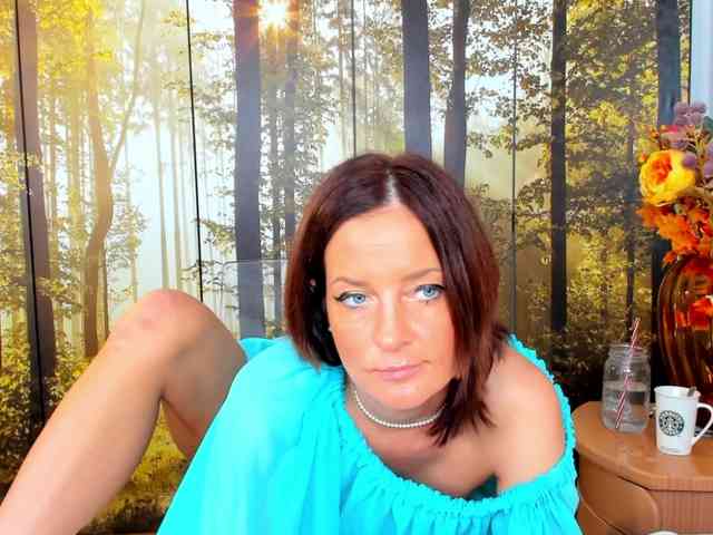 SatyneQueen webcam