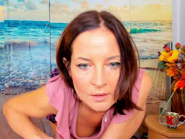 SatyneQueen Live Webcam on BongaCams