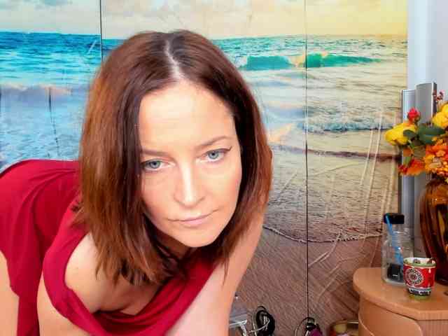 SatyneQueen webcam