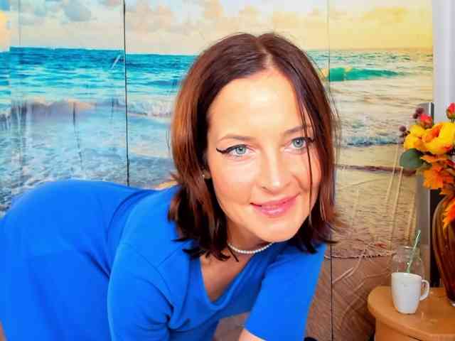 SatyneQueen webcam