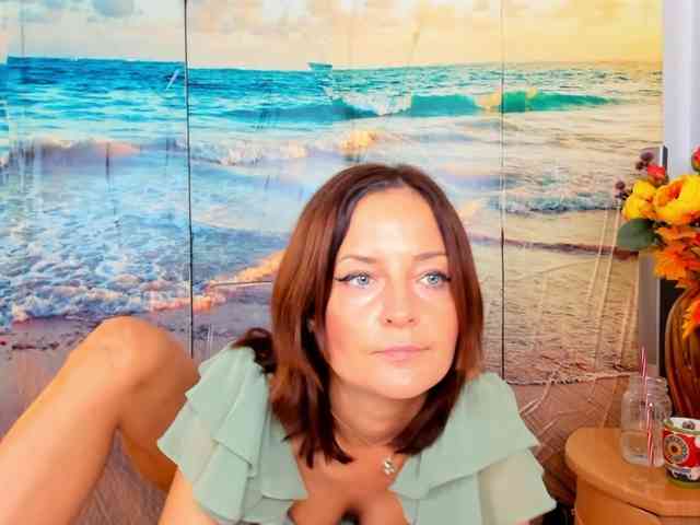 SatyneQueen webcam