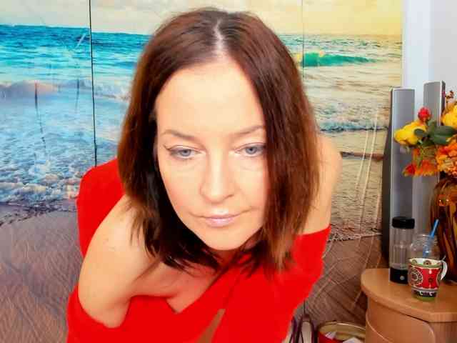 SatyneQueen webcam