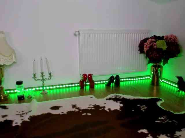 SatyneQueen webcam