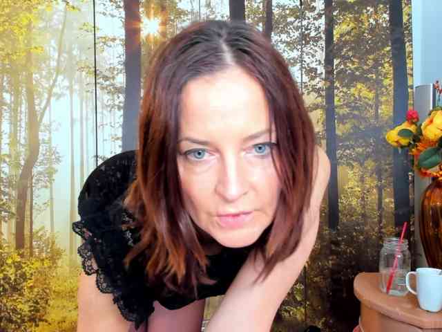SatyneQueen webcam