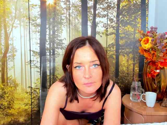 SatyneQueen webcam
