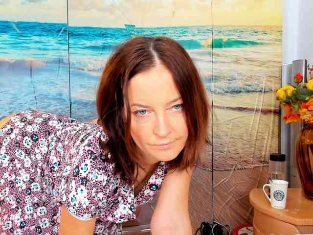 SatyneQueen webcam