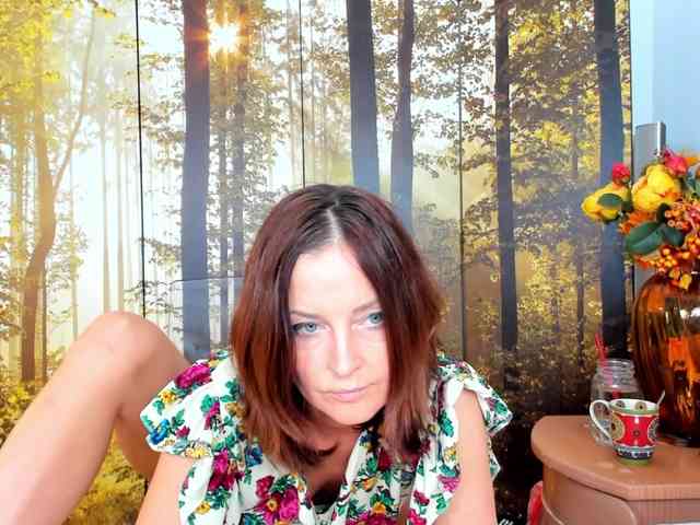 SatyneQueen webcam