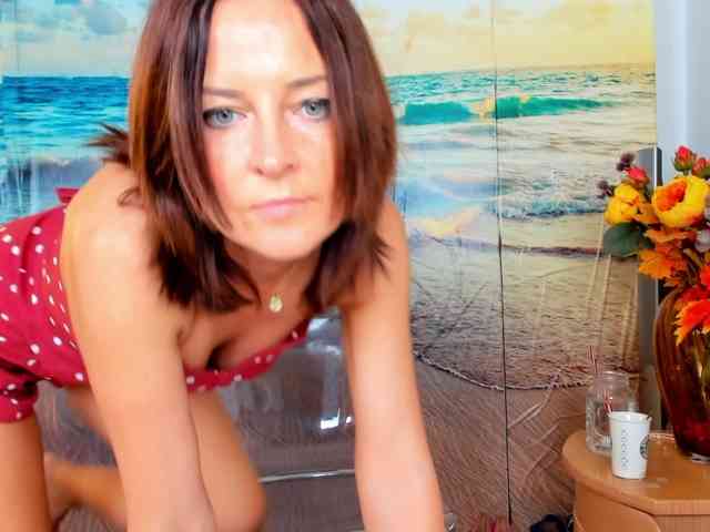 SatyneQueen webcam