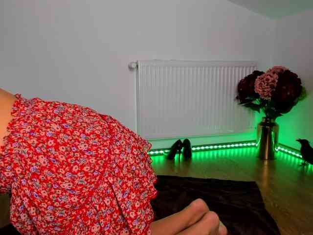 SatyneQueen webcam