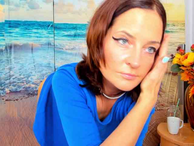 SatyneQueen webcam