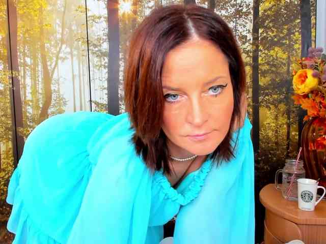 SatyneQueen webcam