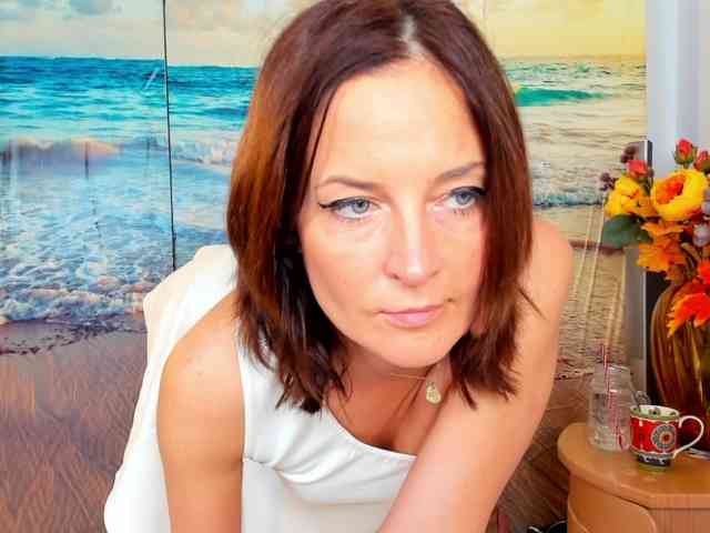 SatyneQueen webcam