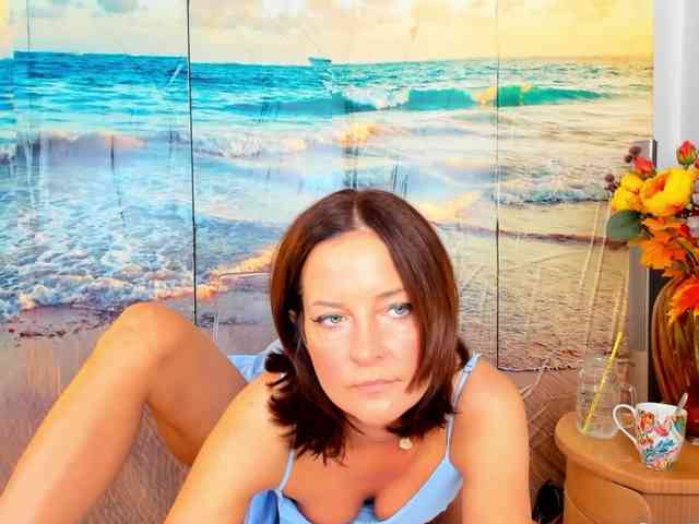 SatyneQueen webcam