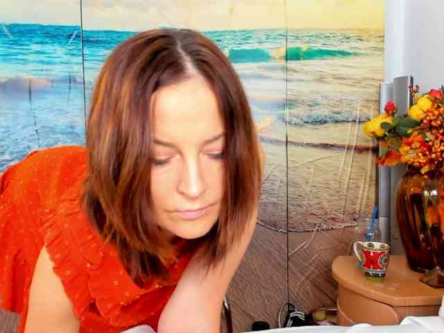 SatyneQueen webcam