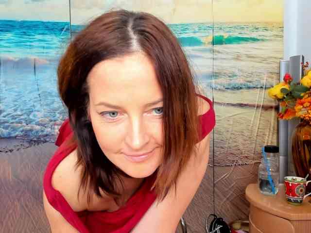 SatyneQueen webcam