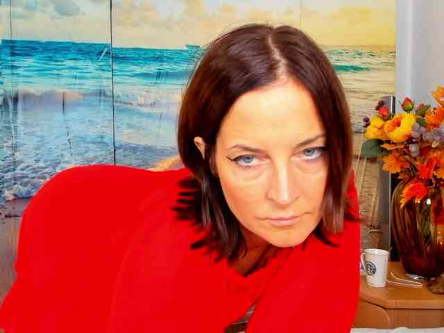 SatyneQueen webcam