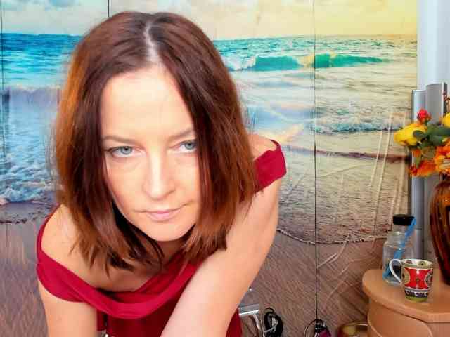 SatyneQueen webcam
