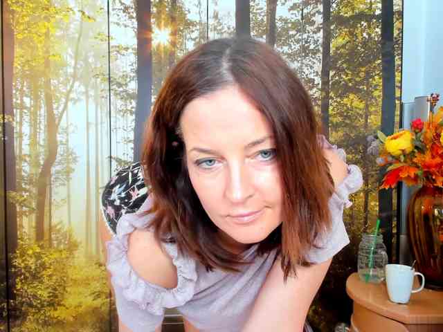 SatyneQueen webcam