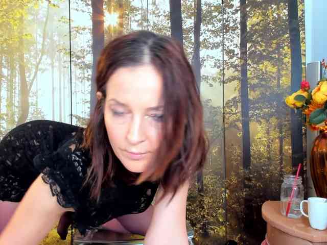 SatyneQueen webcam