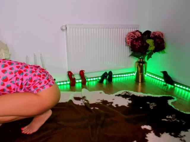 SatyneQueen webcam