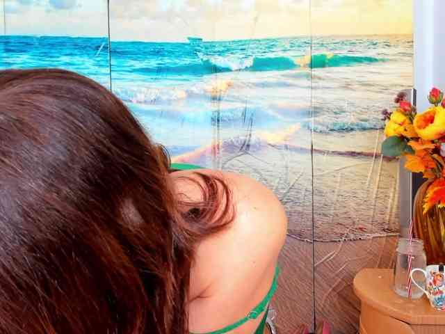 SatyneQueen webcam