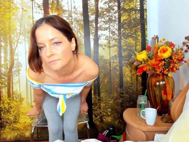 SatyneQueen webcam