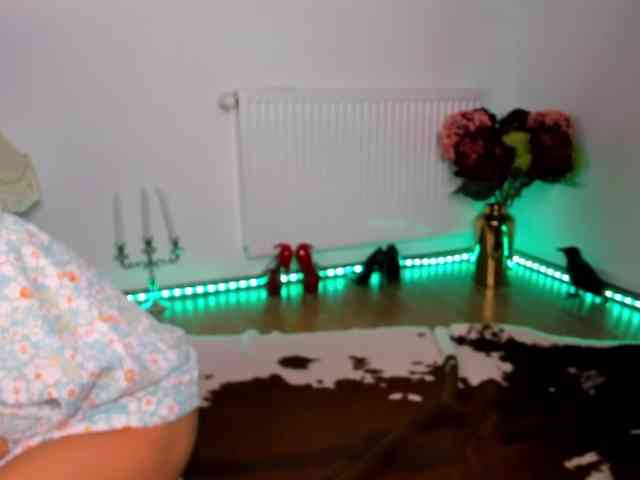 SatyneQueen webcam