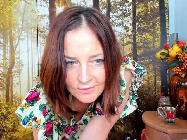 SatyneQueen webcam