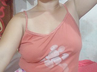 Image capture of hotmama38