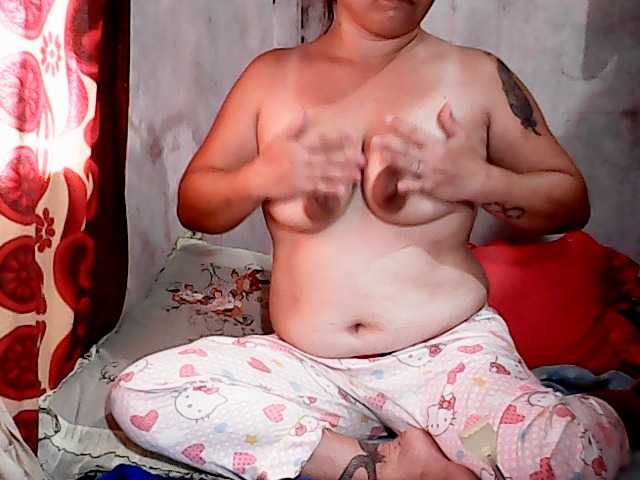 lovelylovelybabexx's BongaCams show and profile