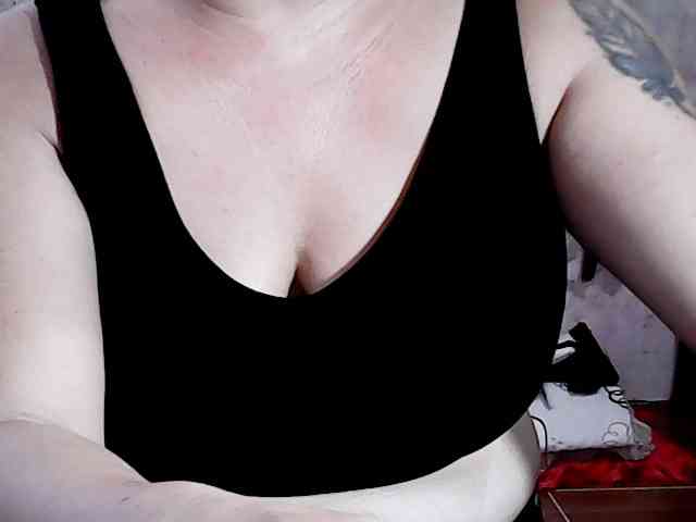 hotmama38 webcam