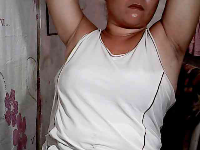 hotmama38 webcam