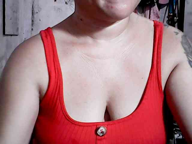 hotmama38 webcam
