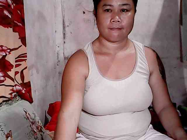 hotmama38 webcam