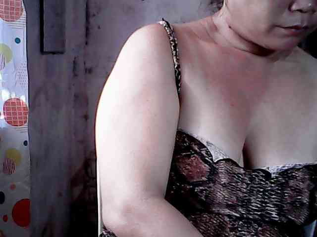 hotmama38 webcam